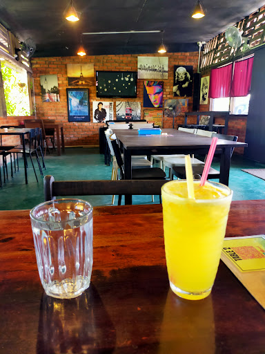 Chillax Cafe